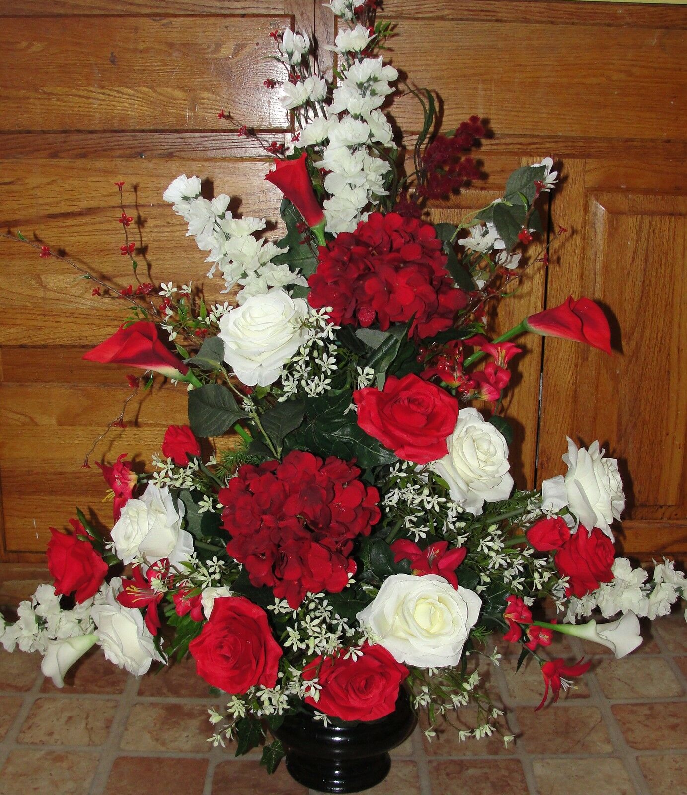 Christmas Day Red White Silk Flower Arrangement Wedding Altar Vase Reception